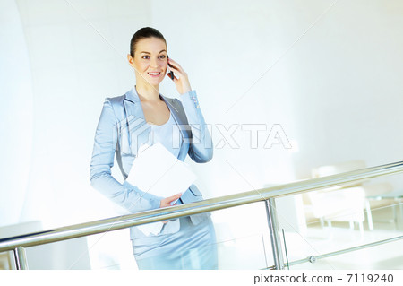 portrait of a confident young businesswoman portrait of a confident young businesswoman 7119240