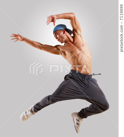 young man dancing hip hop 7119899