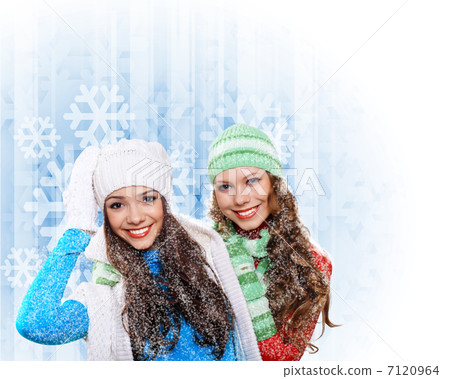 Young woman wearing warm sweater Young woman wearing warm sweater 7120964