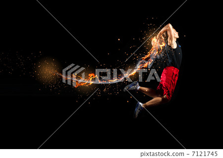 Basketball player with a ball 7121745