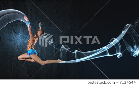 Young woman in gymnast suit posing 7124544