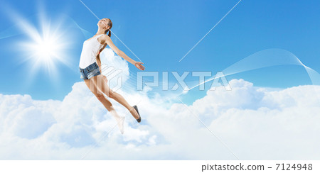 Modern style dancer posing 7124948