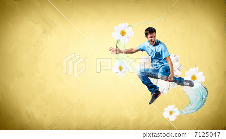 Modern style dancer posing 7125047