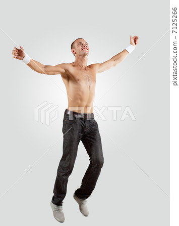 Modern style dancer posing 7125266