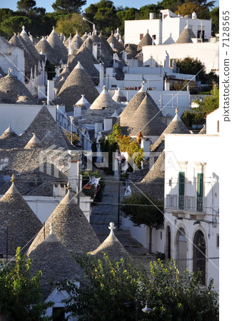 阿爾貝羅貝洛 7128565