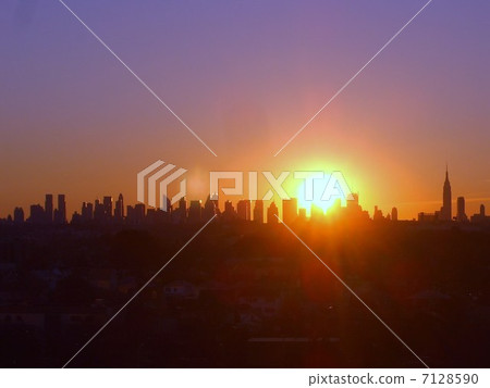 Ascension rising behind New York Ascension rising behind New York 7128590