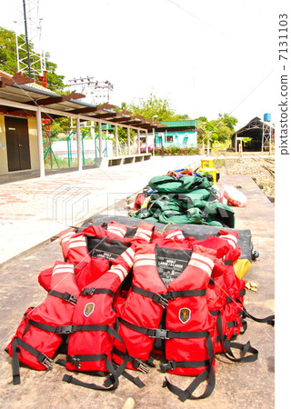 mountainlife jacket