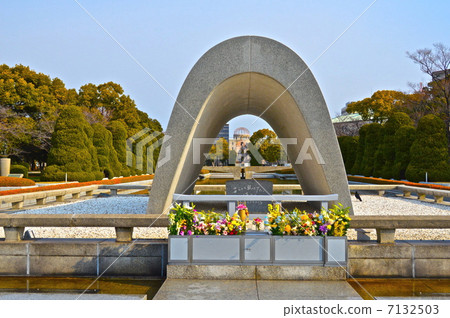 原子彈死亡的紀念碑（廣島和平紀念公園/中島町中區廣島縣） 7132503