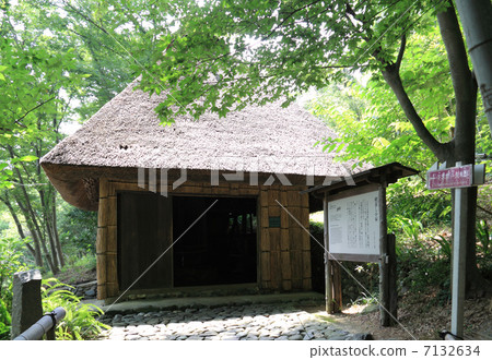 高松市“四國村”從日本造紙的“日本蒸山寨”土佐調來 高松市“四國村”從日本造紙的“日本蒸山寨”土佐調來 7132634