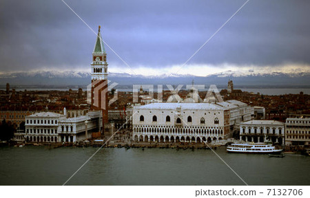 Venice 7132706