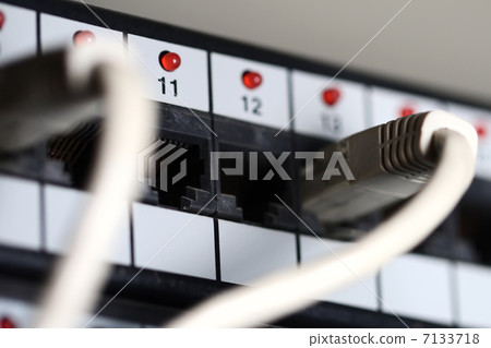 Direct line of network to attached device 7133718