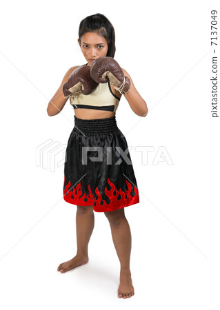 Female Muay Thai fighter 7137049