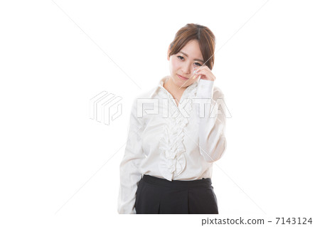 Business woman cries 7143124