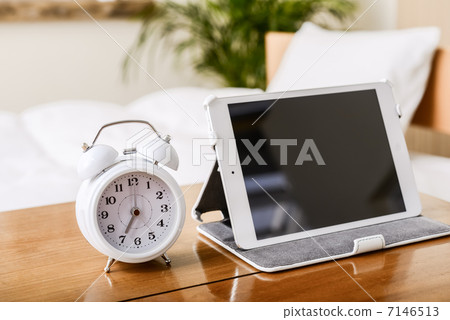 Alarm clock and tablet Alarm clock and tablet 7146513