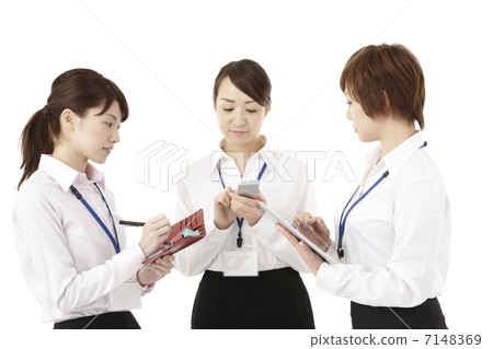 企業形象，3位女性 7148369