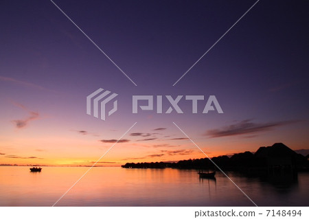  Water cottage 7148494