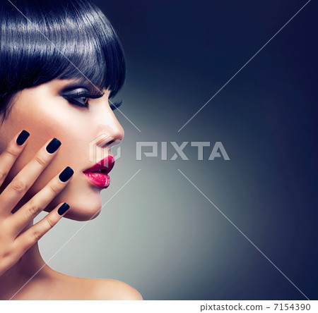 Beautiful Brunette Girl Portrait. Face. Makeup. Sensual Red Lips 7154390