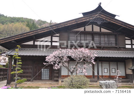 Old house of Ono-juku on three street highway 7156416
