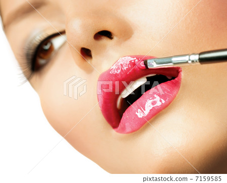 Professional Make-up. Lipgloss. Lipstick 7159585