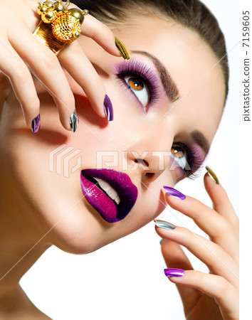 Fashion Beauty. Manicure and Make-up. Nail Art 7159605