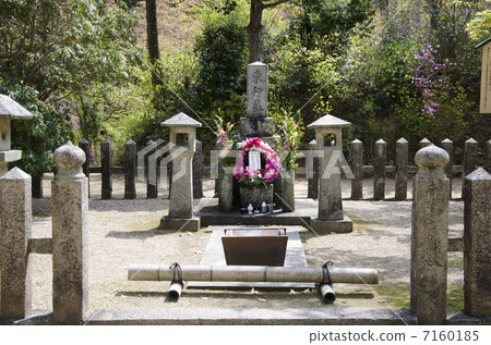 Tombs of Takasugi Shinsaku 7160185