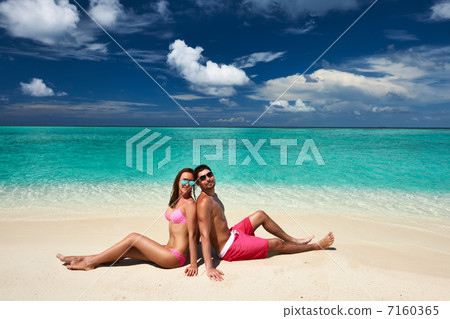 Couple on a beach at Maldives Couple on a beach at Maldives 7160365