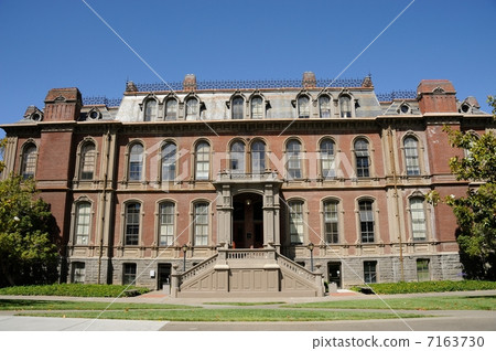 University of California, San Francisco, USA University of California, San Francisco, USA 7163730