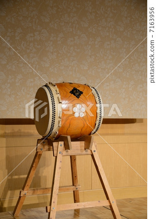 Yushima Tenjin White Plum Drum 7163956