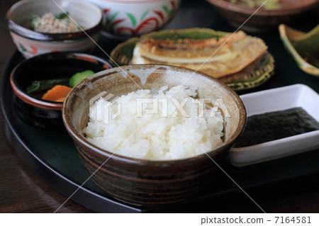 Delicious food and side dishes 7164581