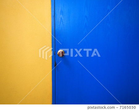 door, doors, entrance 7165030