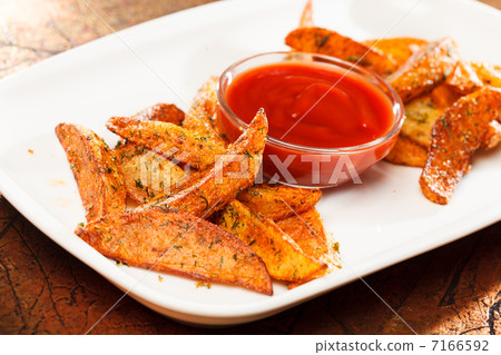 roasted potatoes with sauce roasted potatoes with sauce 7166592