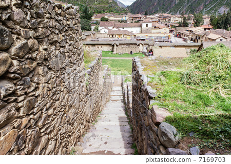 Orient Thambo Temple 7169703
