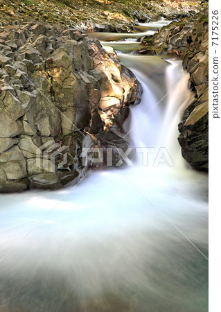 Kawazu Nanaki，Kanon Falls 7175226