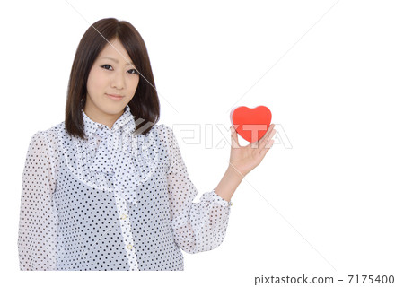 有心臟的婦女 7175400