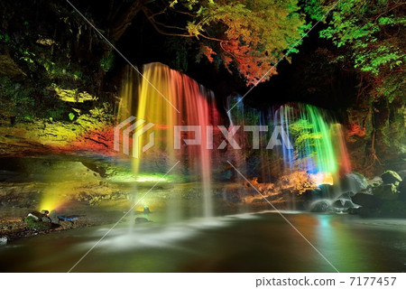 Nabegara Fall Light Up 7177457