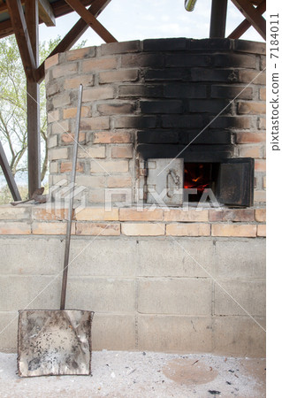 Refractory brick pizza kiln 7184011