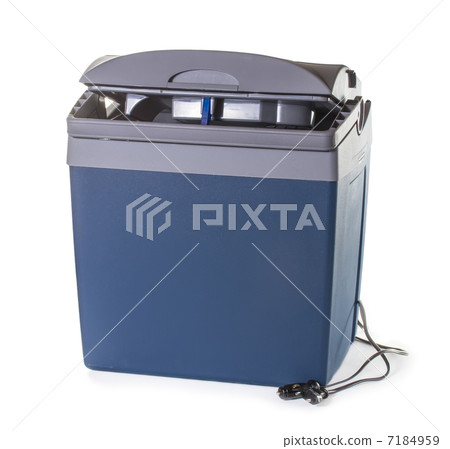 traveling automobile refrigerator on white background traveling automobile refrigerator on white background 7184959