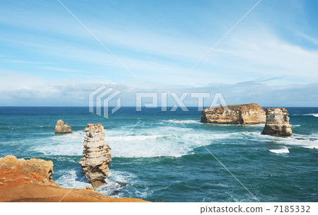 famous australian rocks 7185332