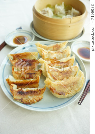 餃子和蜀麥 7196088