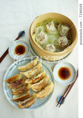 餃子和蜀麥 7196089