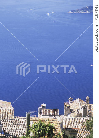 Red roof and blue sea 7197843