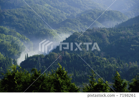 山早晨陰霾 7198261