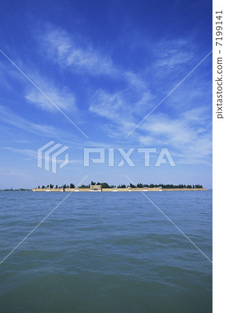 藍天的托爾切洛海島 7199141