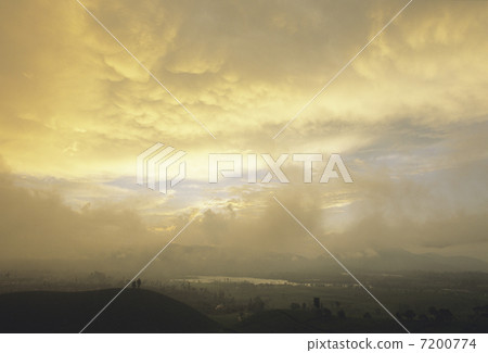 日出的天空 7200774