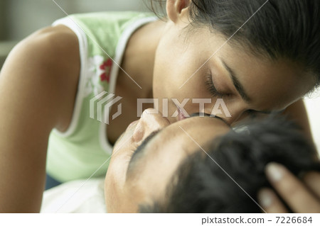 BLD007952 BLD007952 7226684