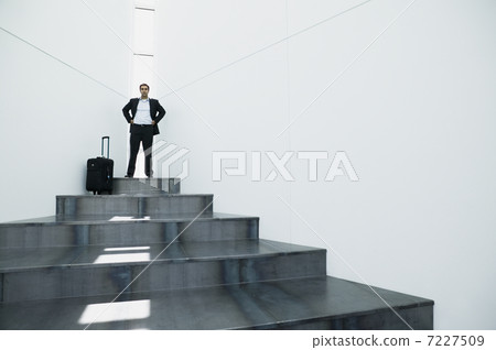 BLD000823 7227509