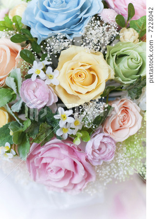 Roses bouquet 7228042