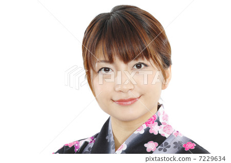 Young woman in yukata (face up) 7229634