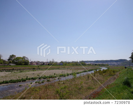 Blue sky 7230978