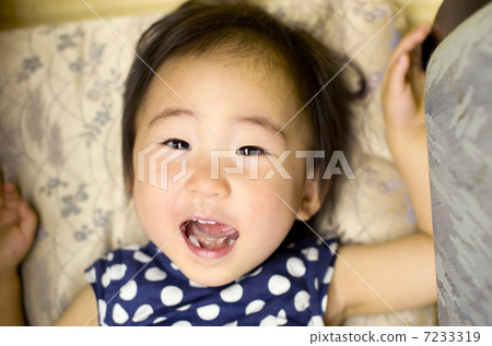 lie in lie in 7233319